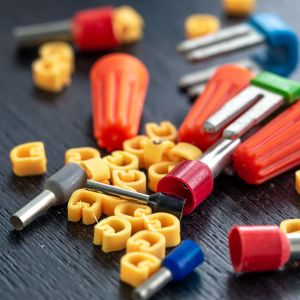 Solder lug terminal connector,