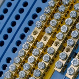 Many electrical installation terminals