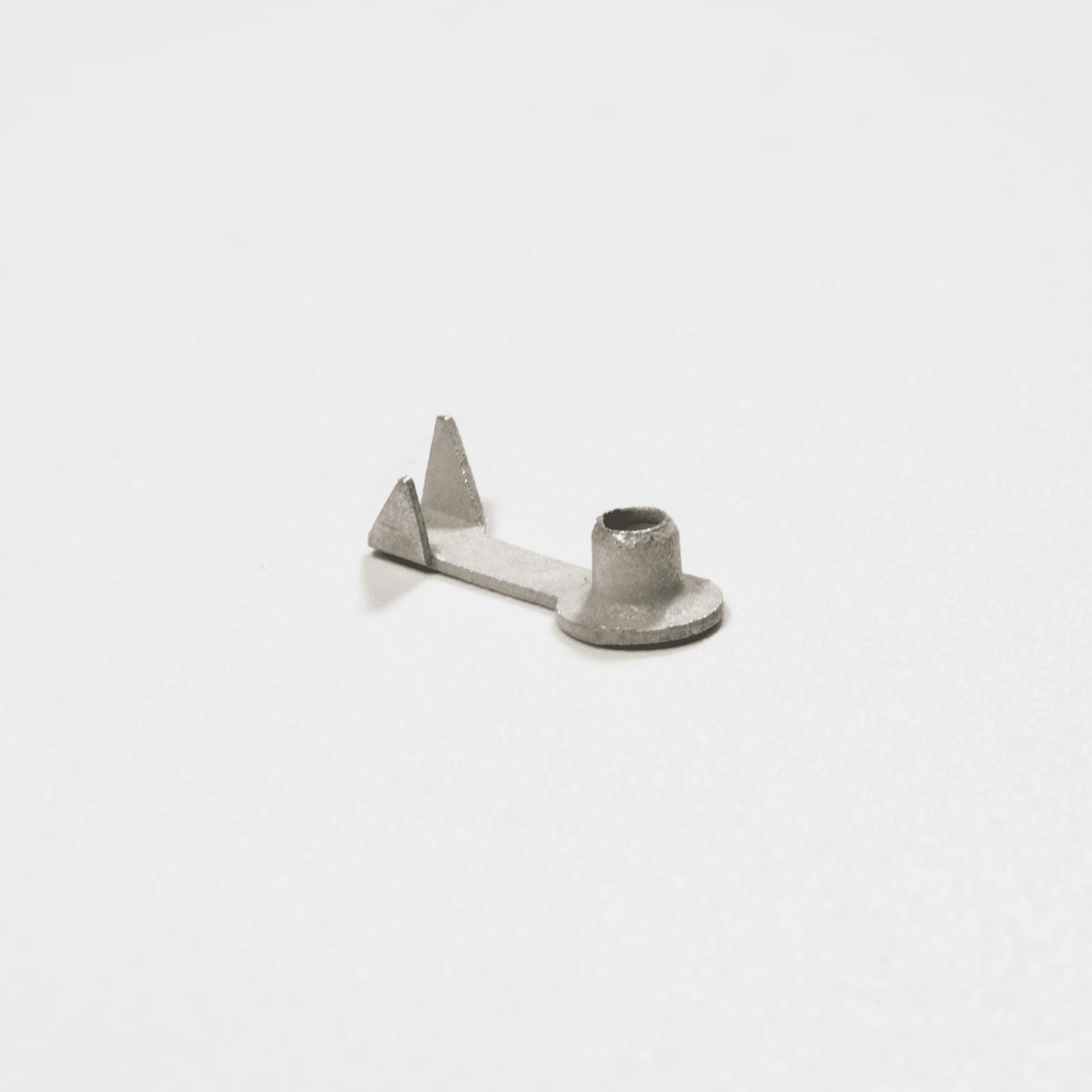 .095″ Round Eyelet