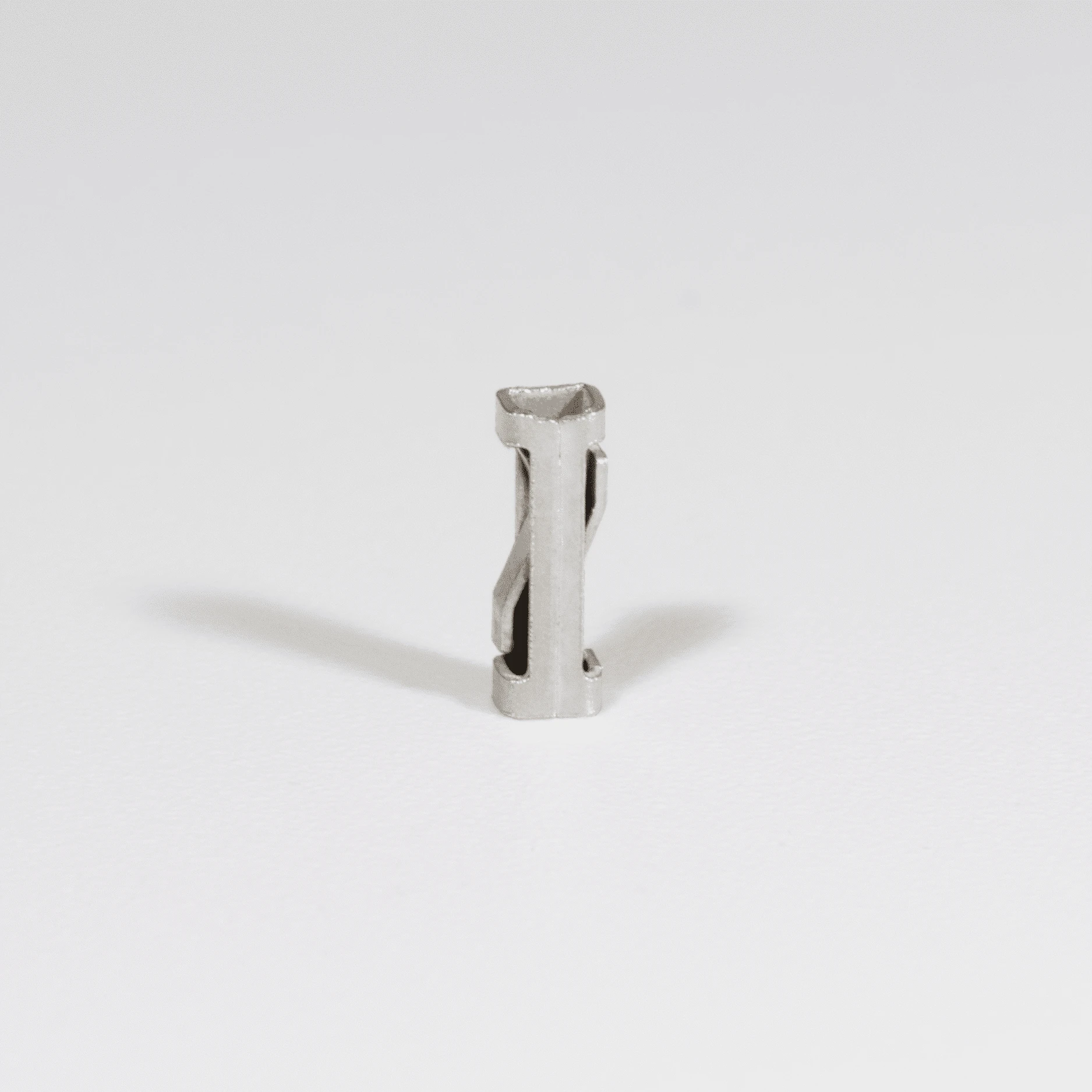 Dual-Entry Mini Wire Gripper