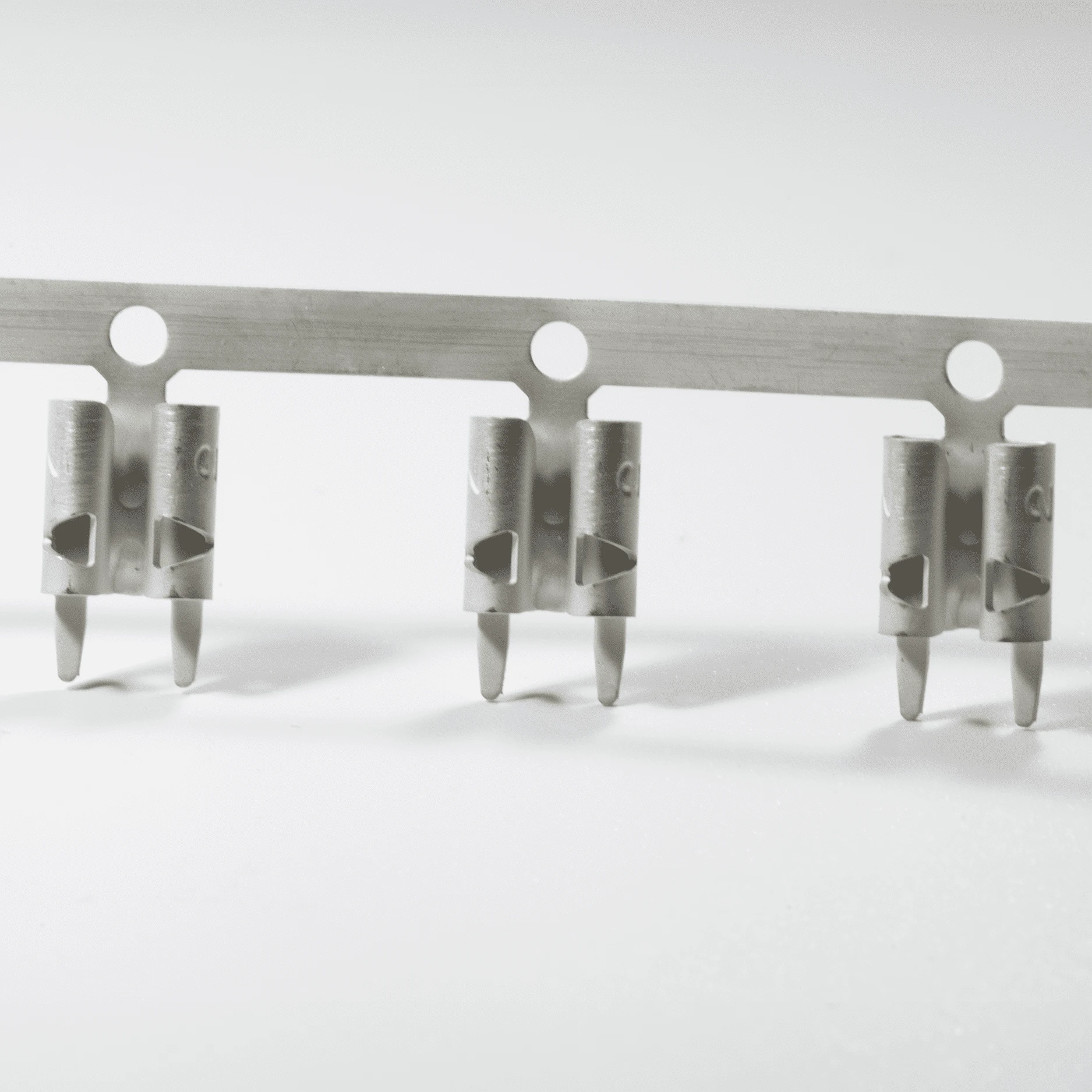 For .205″-.250″ x .032 Tab