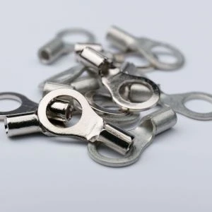 Solder lug terminal connector